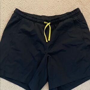 Athletic poly men’s shorts with pockets and
Drawstring . Elastic shorts